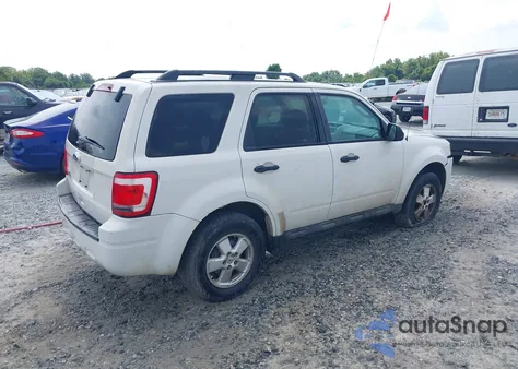 2011 Ford Escape Xlt z USA, uszkodzony, nr VIN 1FMCU9D7XBKB34112